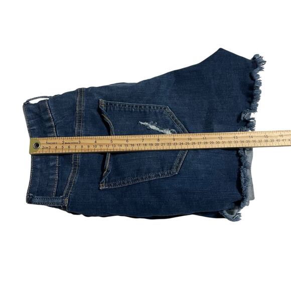 SO Jean Shorts Womens Juniors Size 13/31 High Rise Curvy Midi Distressed Denim - Picture 9 of 9